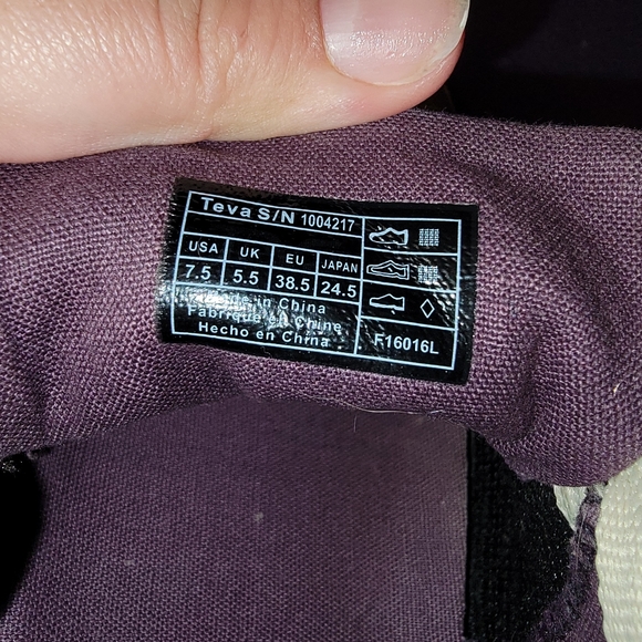 Teva women's canvas shoes - Picture 6 of 9